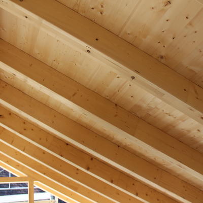 Holzbalken Dach
